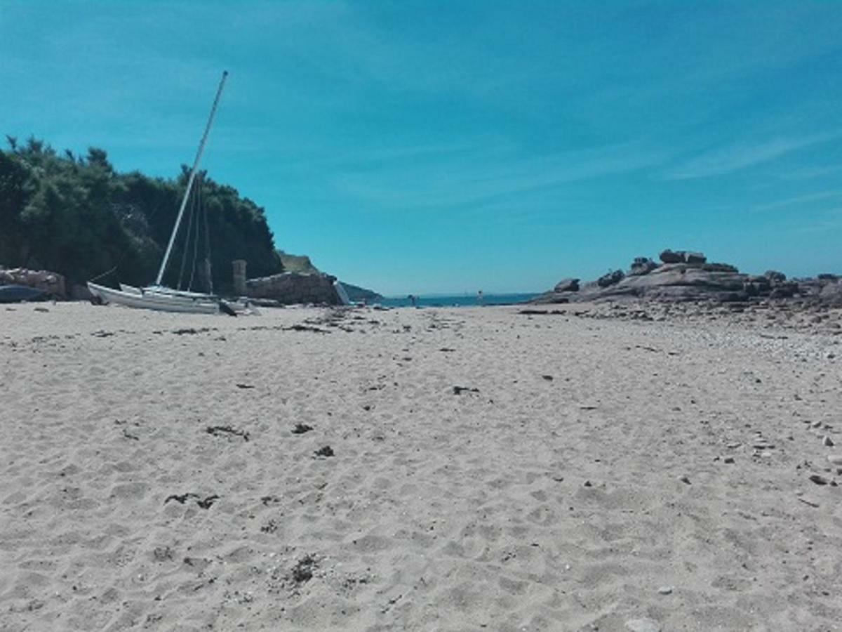 Vue Mer Cote De Granit Rose En Bretagne Требердан Екстер'єр фото
